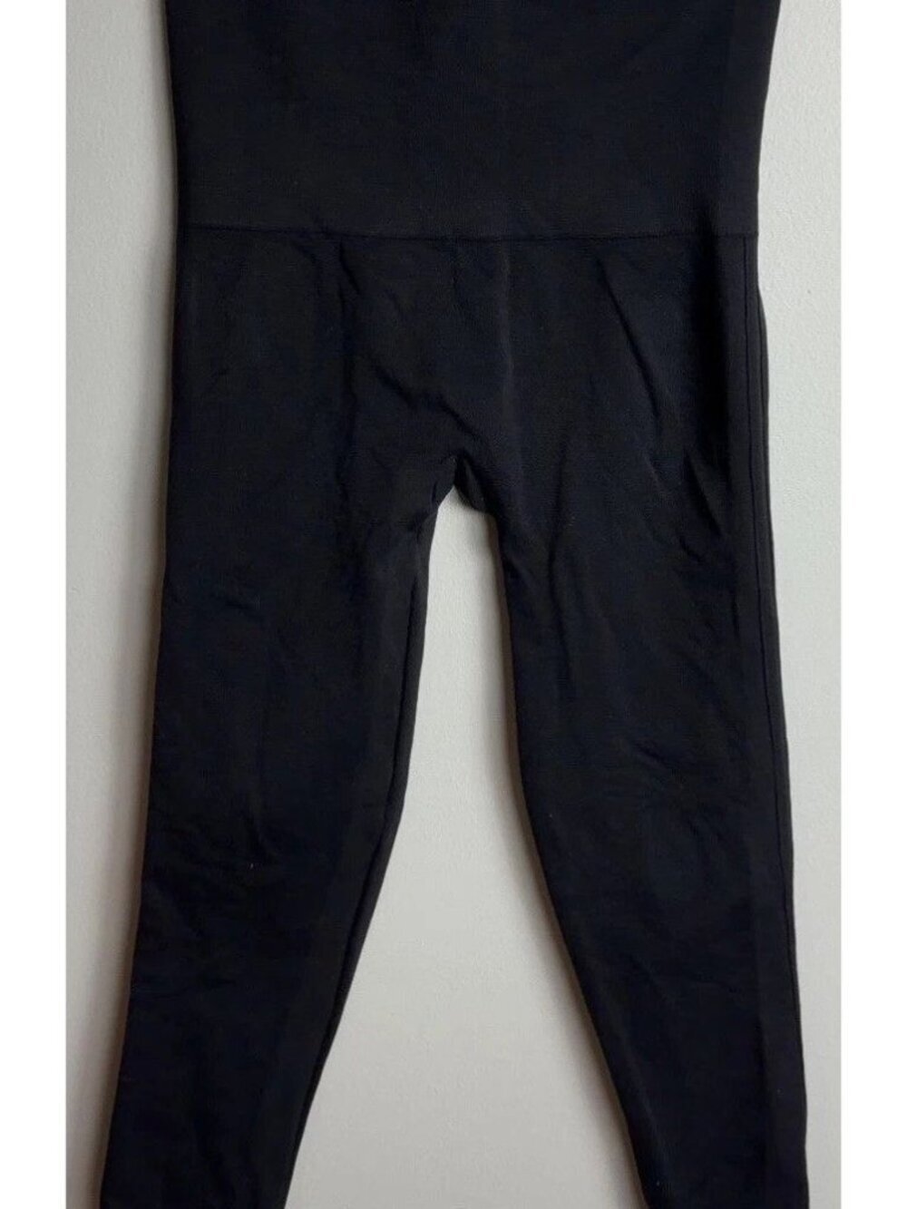 SPANX Black High Waisted Seamless Leggings Size Medium Compression Women’s